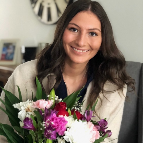 Meet your Posher, Brooke - Picture 1 of 1